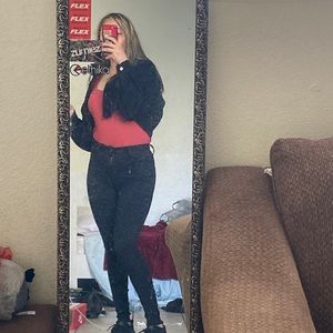 Meet your Posher, Noelia